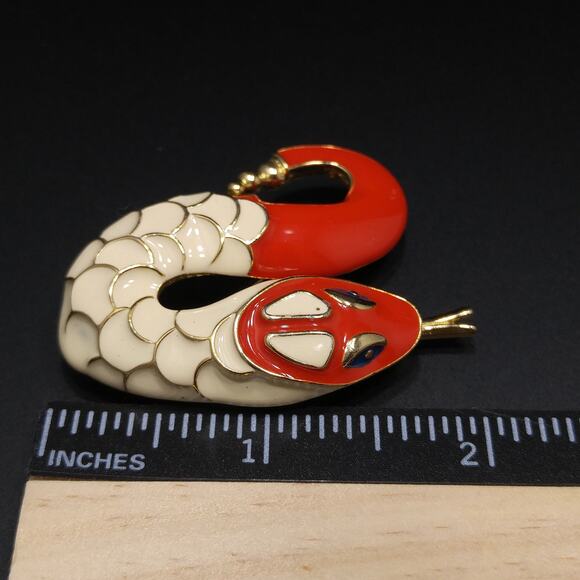 Vintage Rattlesnake Enamel Brooch, Gold Plated, Red & White Enamel, 1960s - Picture 5 of 10